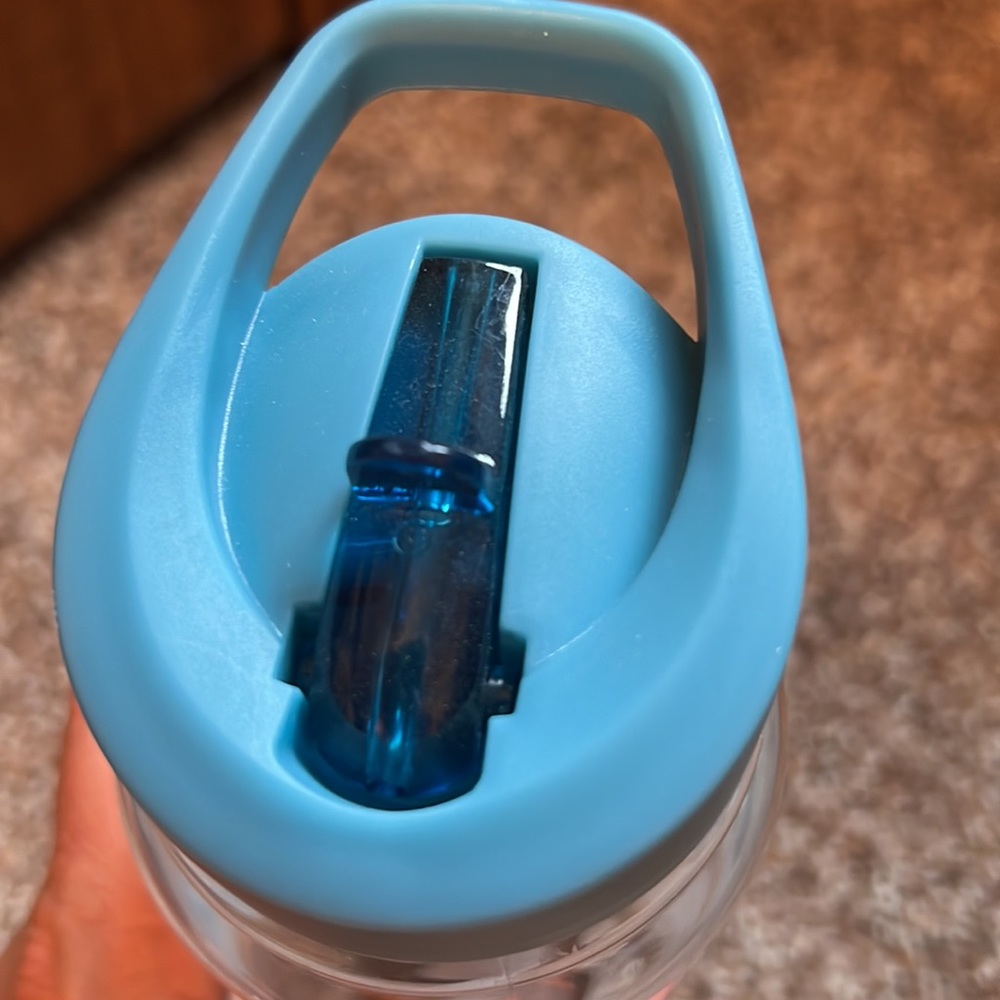 Disney water bottle - Picture 4 of 5
